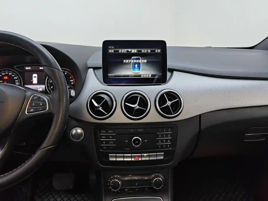 Фото 13 - Mercedes-Benz B-Class