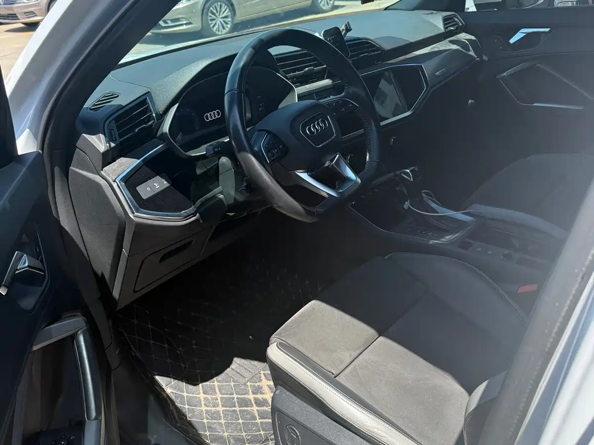 Audi Q3 2020 35 TFSI Progressive Dynamic фото 2