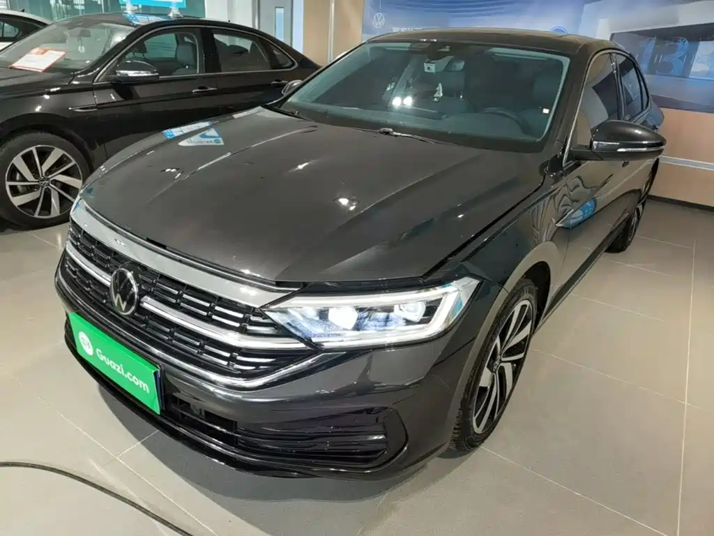 Volkswagen Sagitar 2023 300TSI DSG Excellence Edition