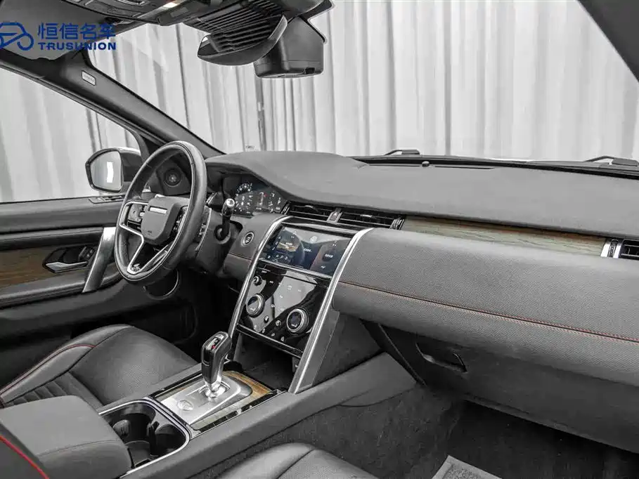 LAND ROVER DISCOVER SPORTS