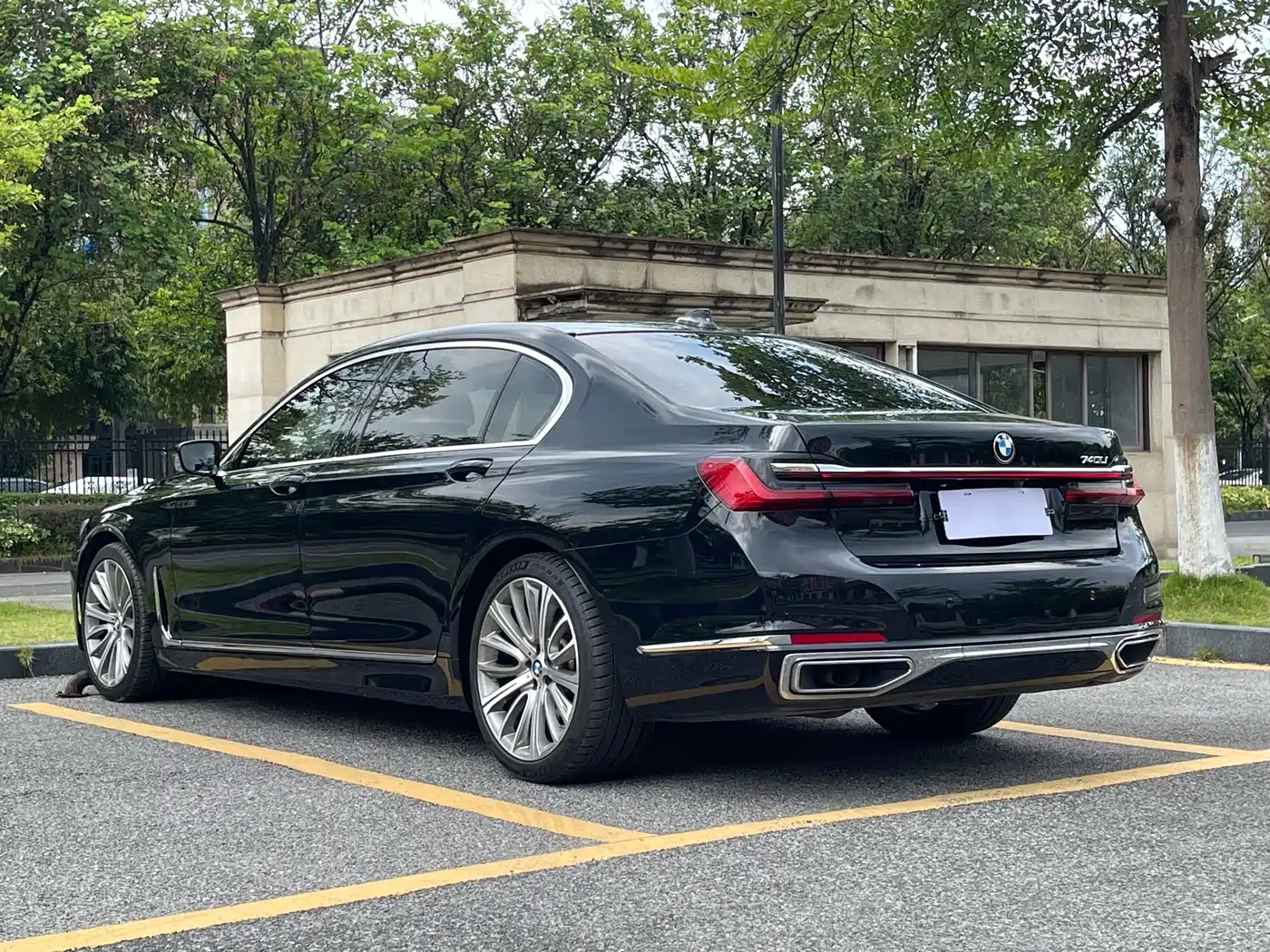 BMW 7 Series 2021 2021 Model 740Li Leading Luxury Package