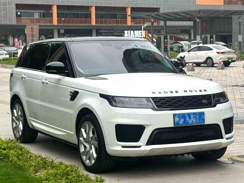 Land Rover Range Rover Sport 2020 3.0 L6 HSE DYNAMIC фото 3