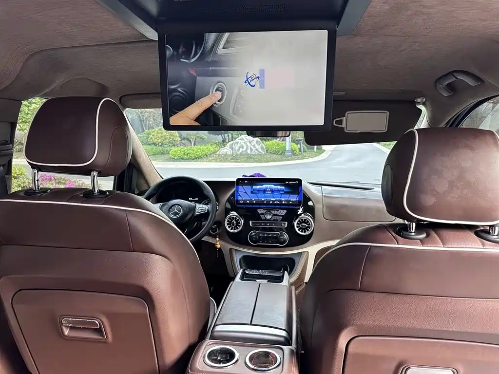 Photo 6 - Mercedes-Benz Vito