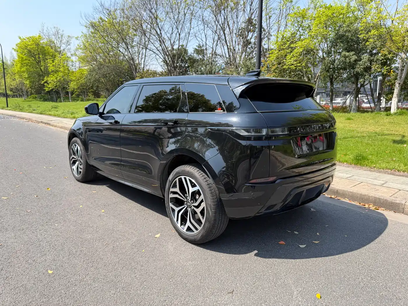 Land Rover Range Rover Evoque 2023 Range Rover Evoque L 249PS Luxury Edition фото 11