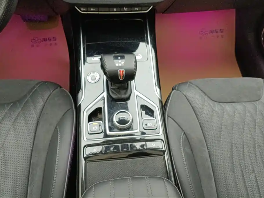 Hongqi HS5 2022 Facelift 2.0T Smart Flag Enjoyment Edition фото 16