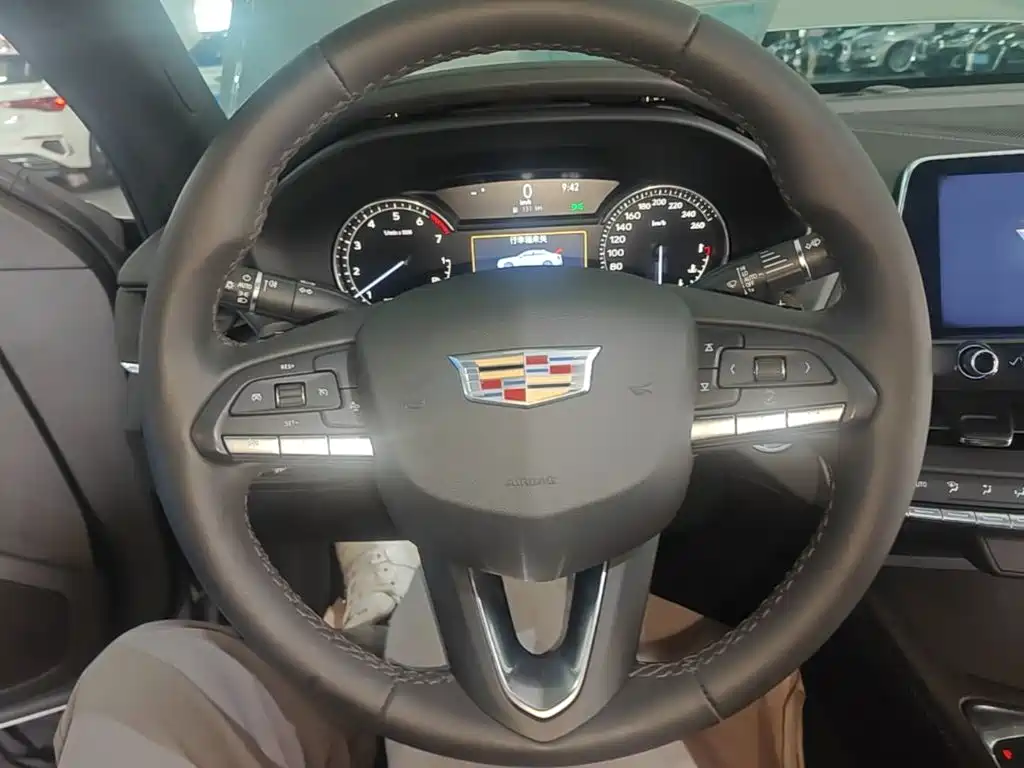 Cadillac CT4 2023 2023 25T Luxury Model