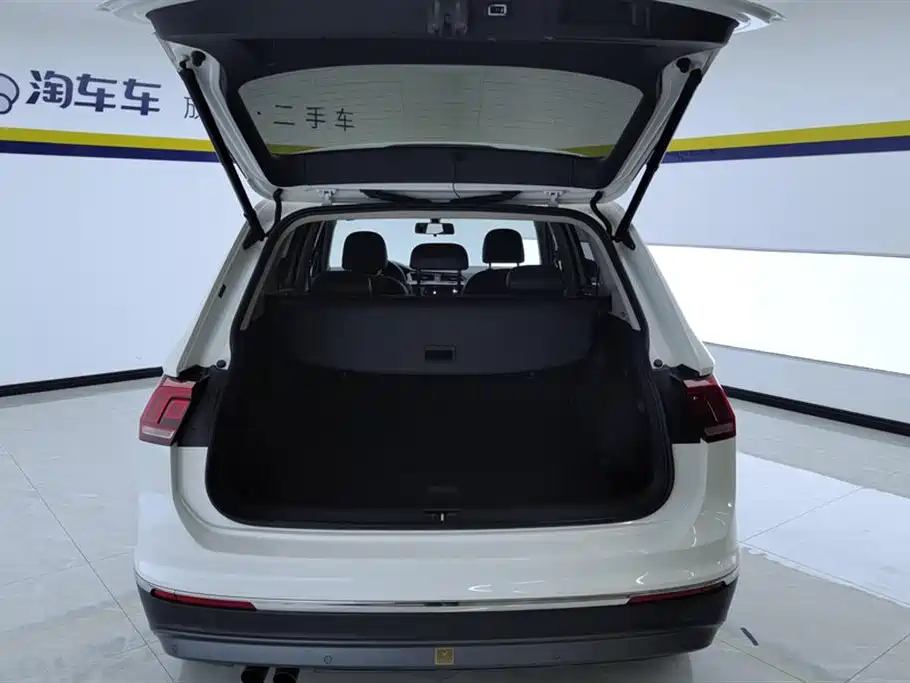 Volkswagen Tiguan L 2018 280TSI Automatic 2WD Comfort фото 4