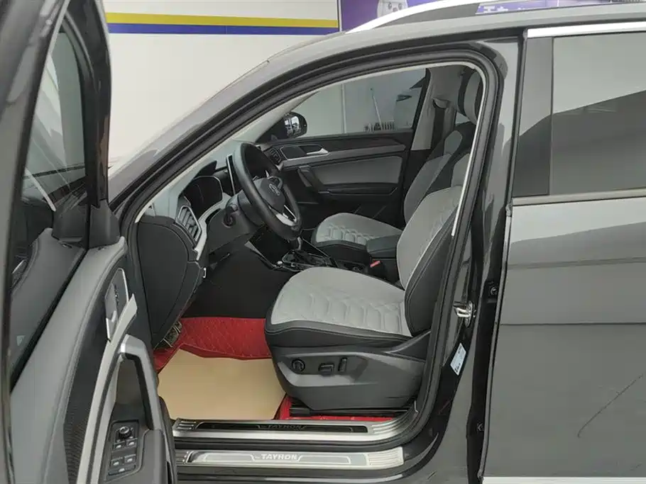 Volkswagen Tayron 2024 330TSI 2WD Luxury Plus Advanced фото 9