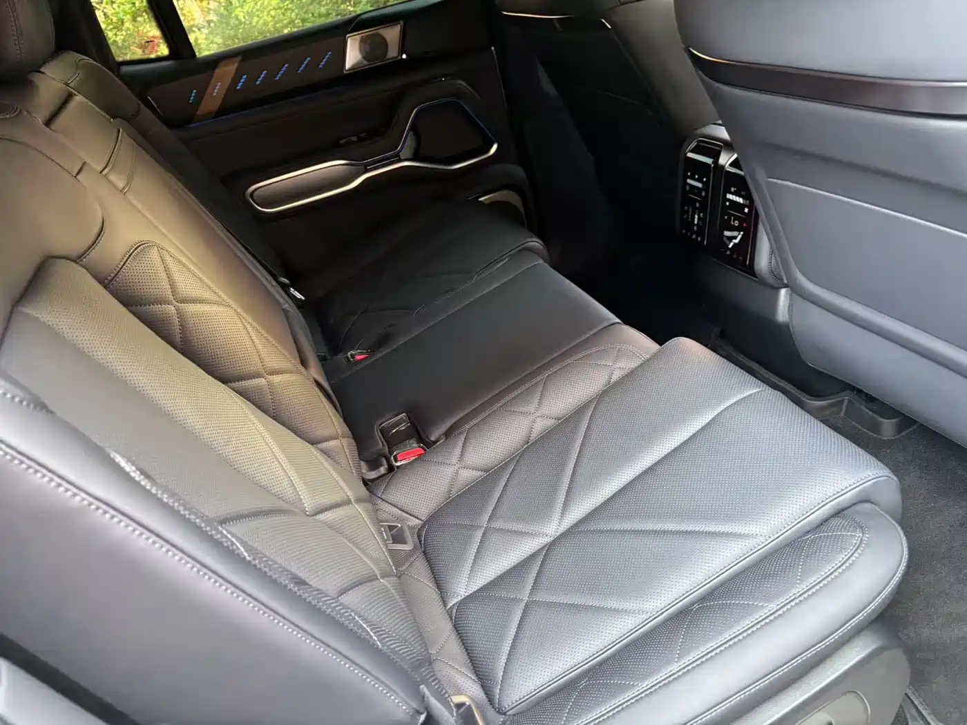 FANG CHENG BAO LEOPARD 8