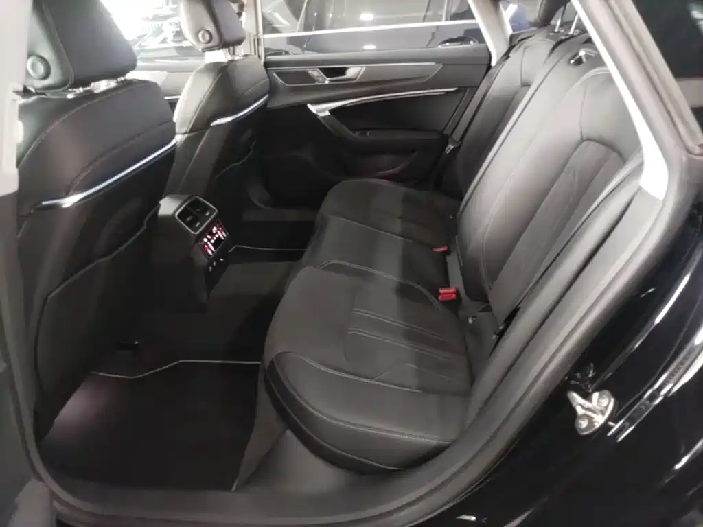 Audi A7L 2026 2025 Model Year 45 TFSI Luxury