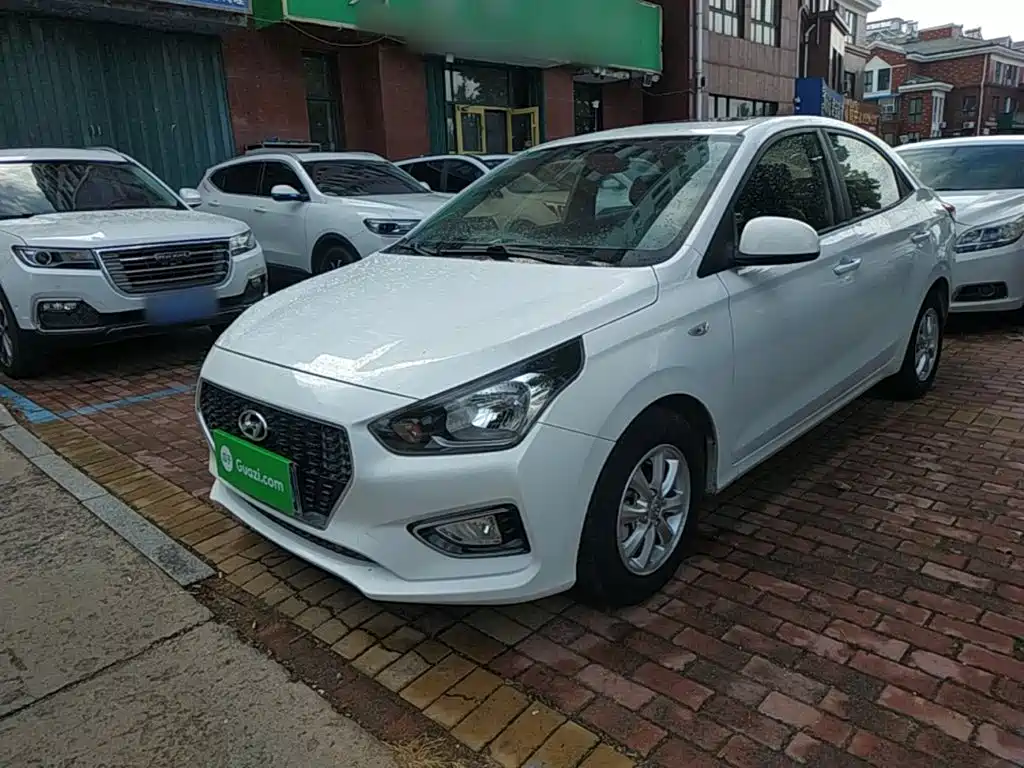 Hyundai Verna 2018 2017 1.4L Manual Color Sunroof Edition (China V)