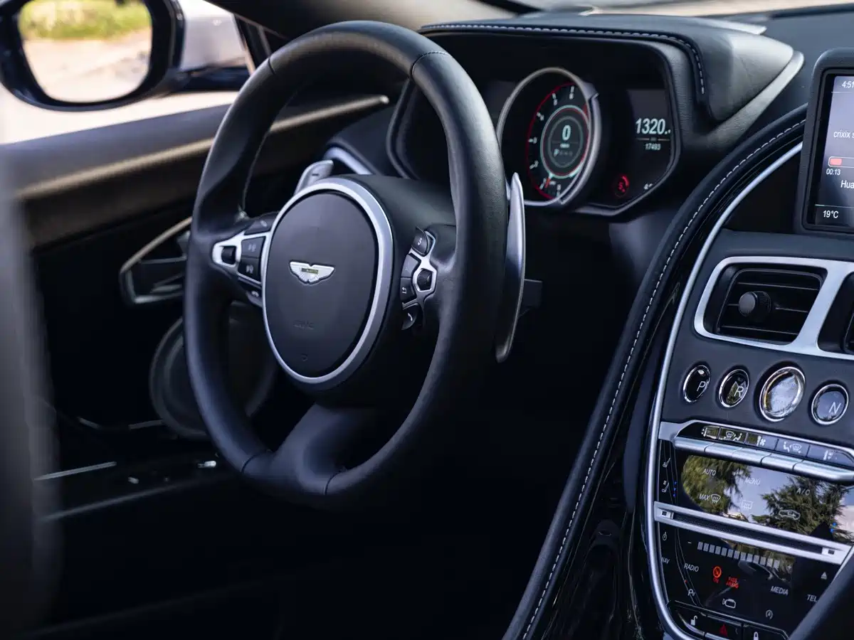 Aston Martin DB11 2021 2019 4.0T V8 Volante