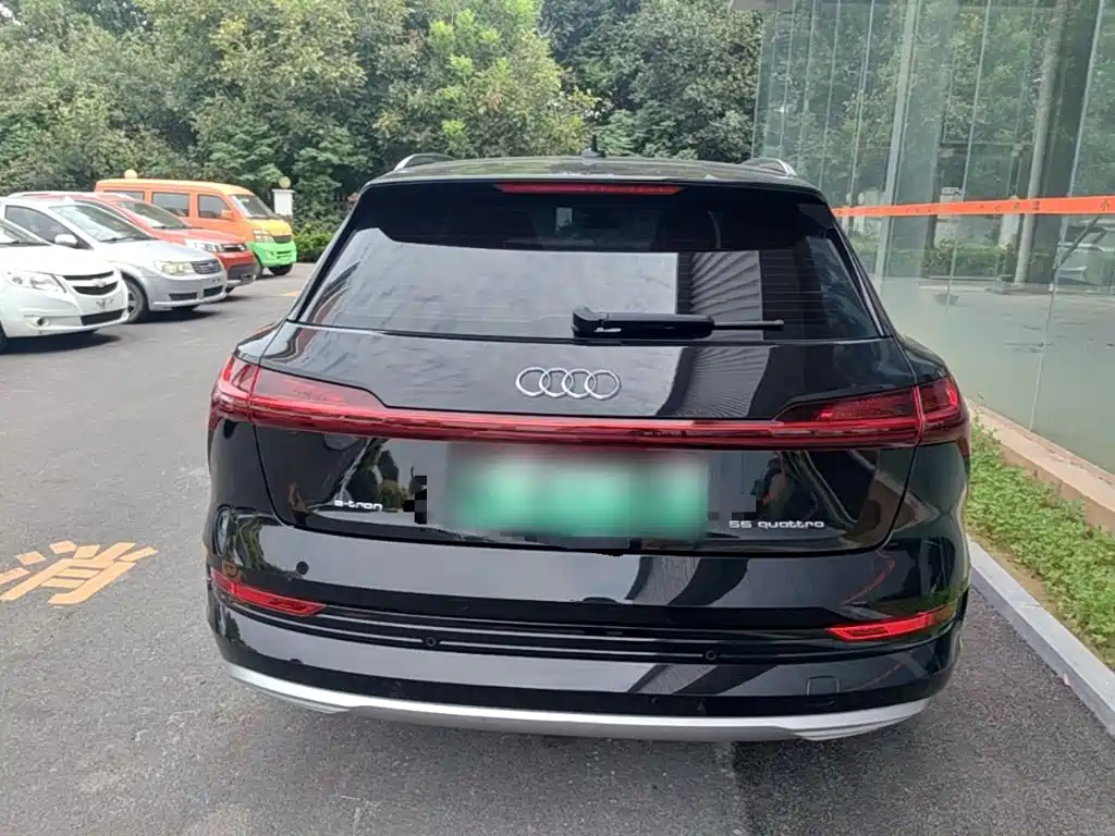 Audi e-tron (Import) 2020 2019 55 quattro Fashion
