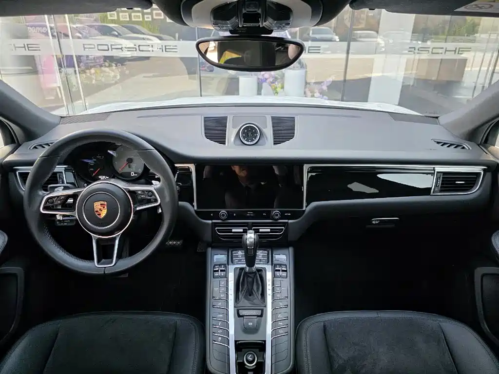 Porsche Macan 2016 Macan S 3.0T фото 9