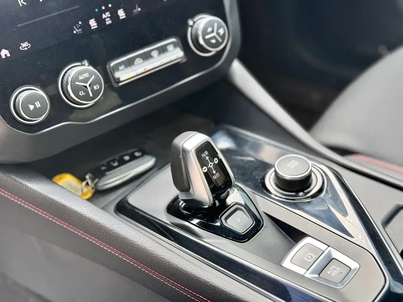 Lynk & Co 03 2019 2.0TD Auto Power Pro Version фото 12