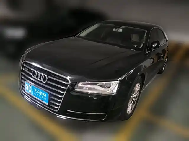 Audi A8 2014 A8L 45 TFSI quattro Comfort — фото 1