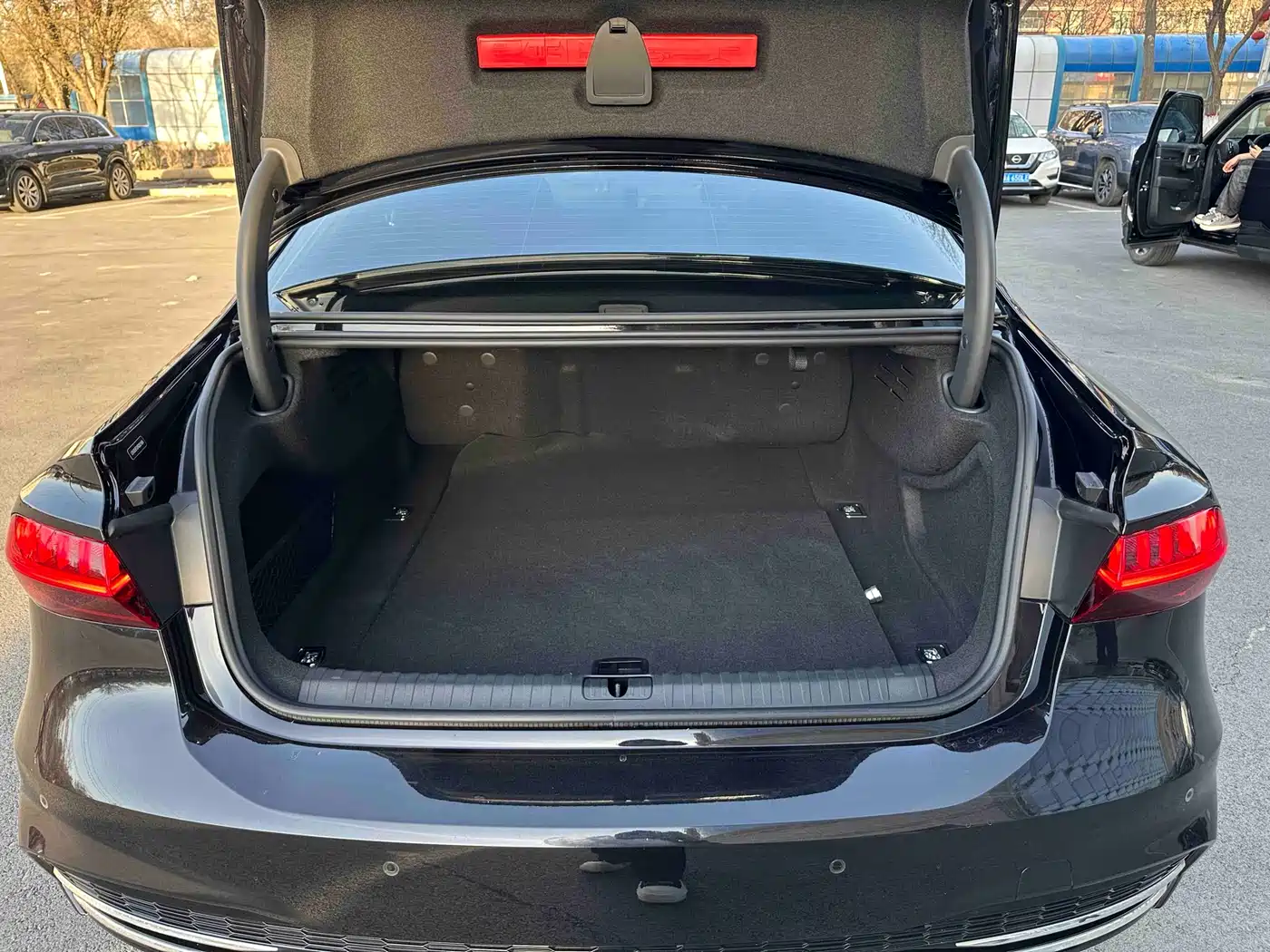 Audi A7L 2025 Model Year 45 TFSI quattro Premium фото 17