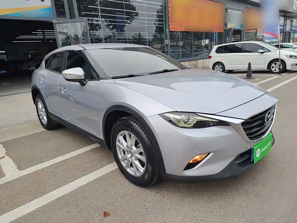 Фото 4 - Mazda CX-4