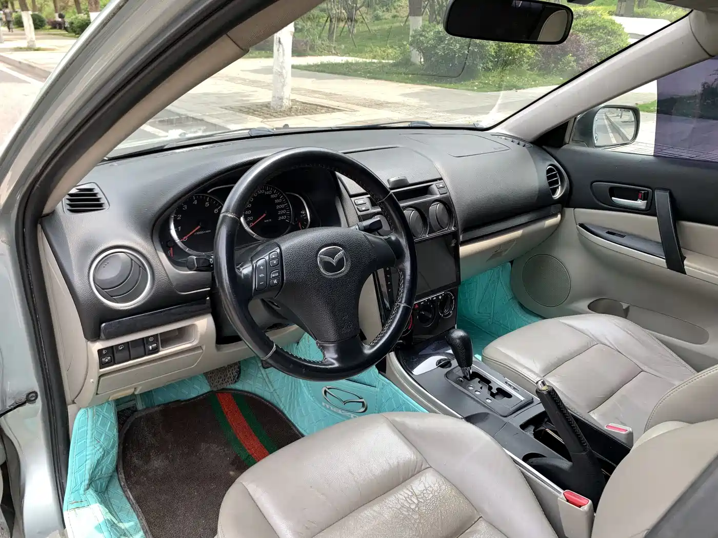Photo 10 - Mazda 6