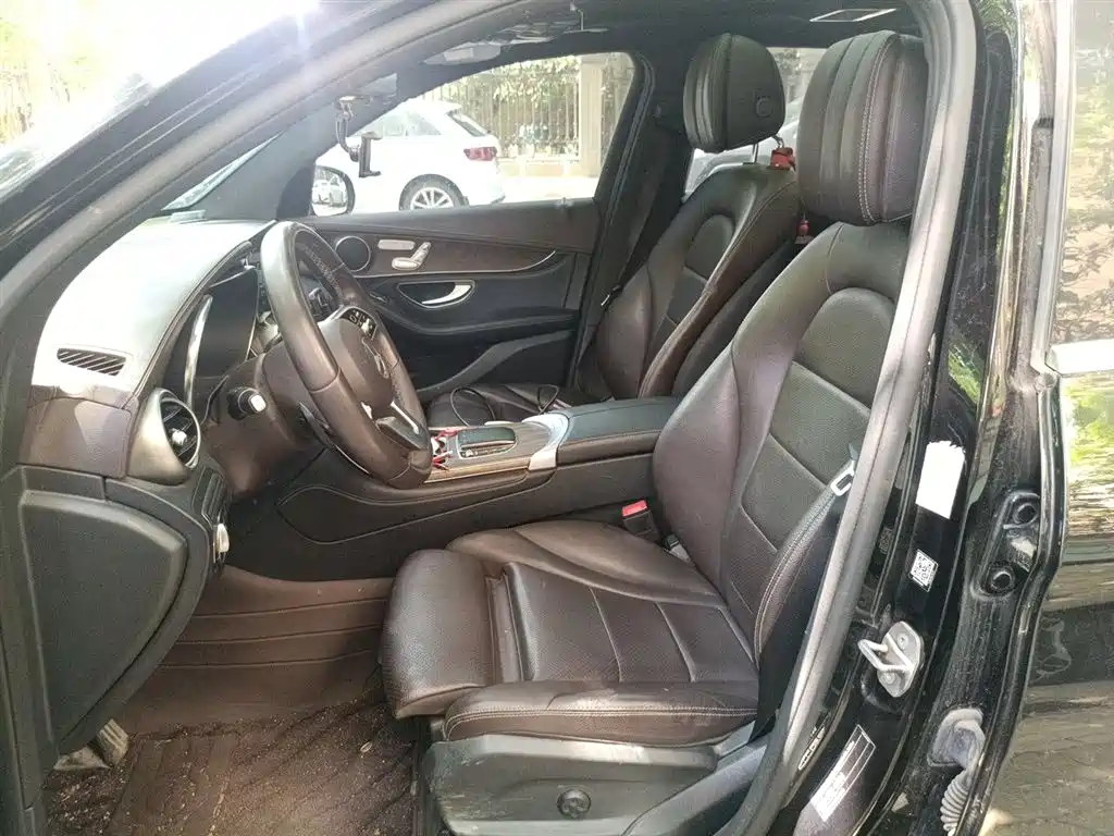 Mercedes-Benz GLC 2020 Facelift GLC 260 L 4MATIC Luxury фото 8
