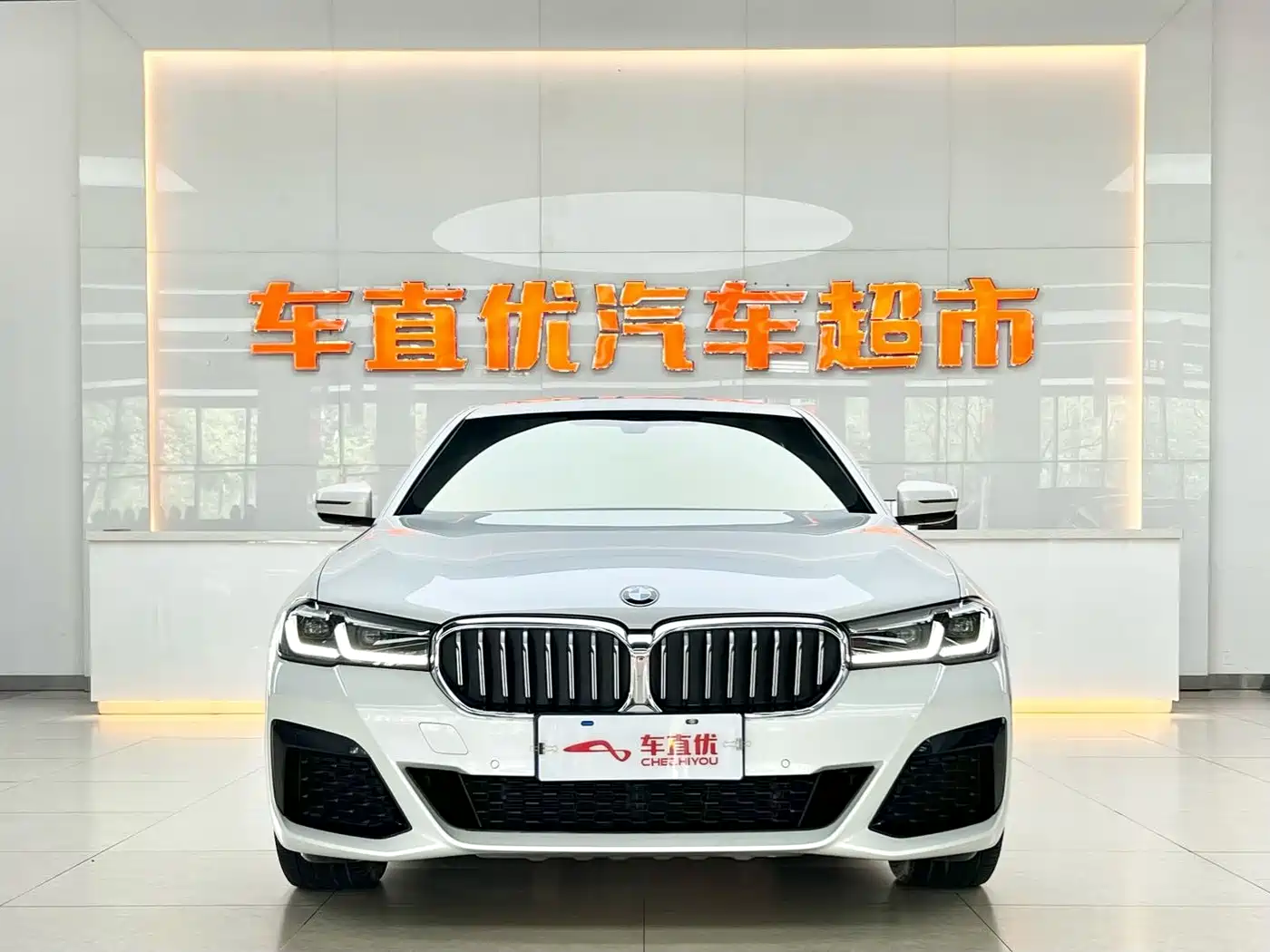 BMW 5 Series 2021 530Li Leading M Sport Package фото 3