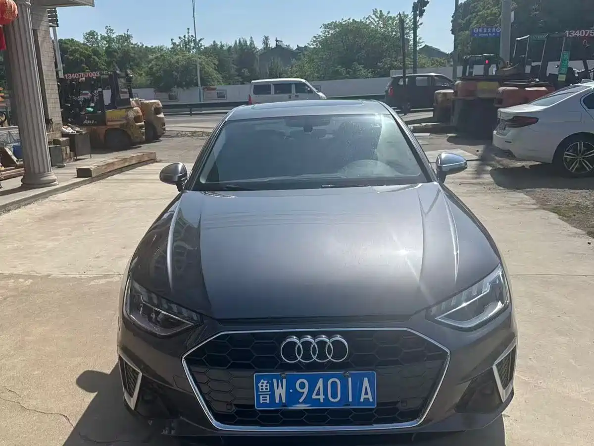 Audi A4L 2020 40 TFSI Luxury Dynamic фото 2