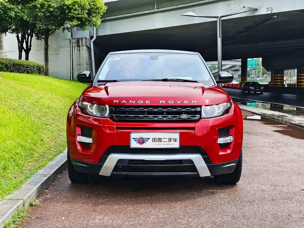 Land Rover Range Rover Evoque (Import) 2015 2015 2.0T 5-door Dynamic Edition