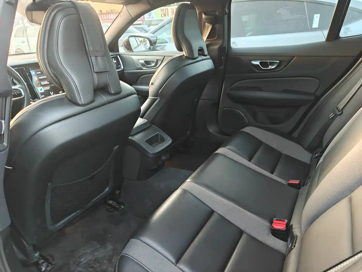 Volvo S60 2021 T4 Inscription Sport Edition фото 15