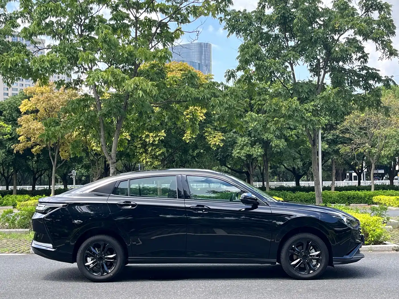 Dongfeng Aeolus Yixuan 2025 2025 1.5L Auto Luxury