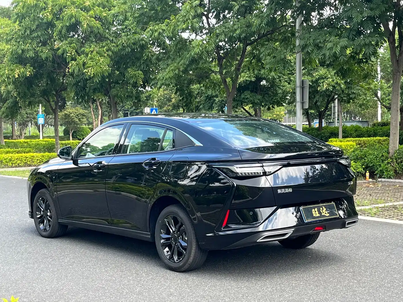 Dongfeng Aeolus Yixuan 2025 2025 1.5L Auto Luxury