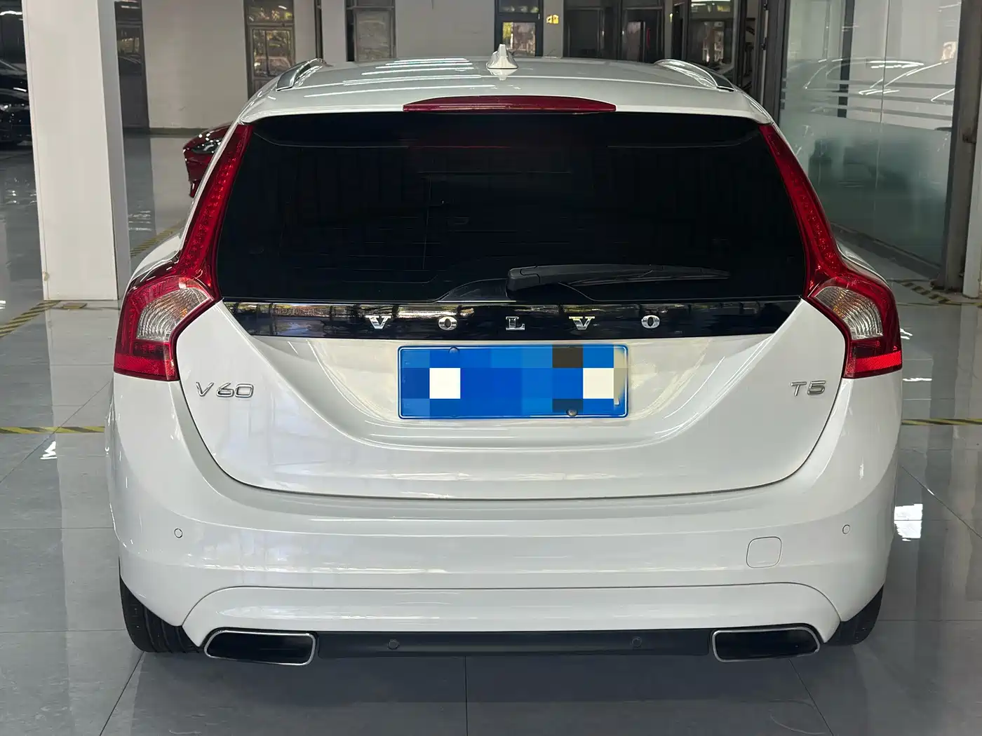 Volvo V60 2016 2016 T5 Momentum Edition
