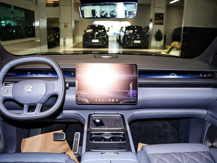 NIO ES8 2026 2025 Model 6-Seat Executive Luxury Edition
