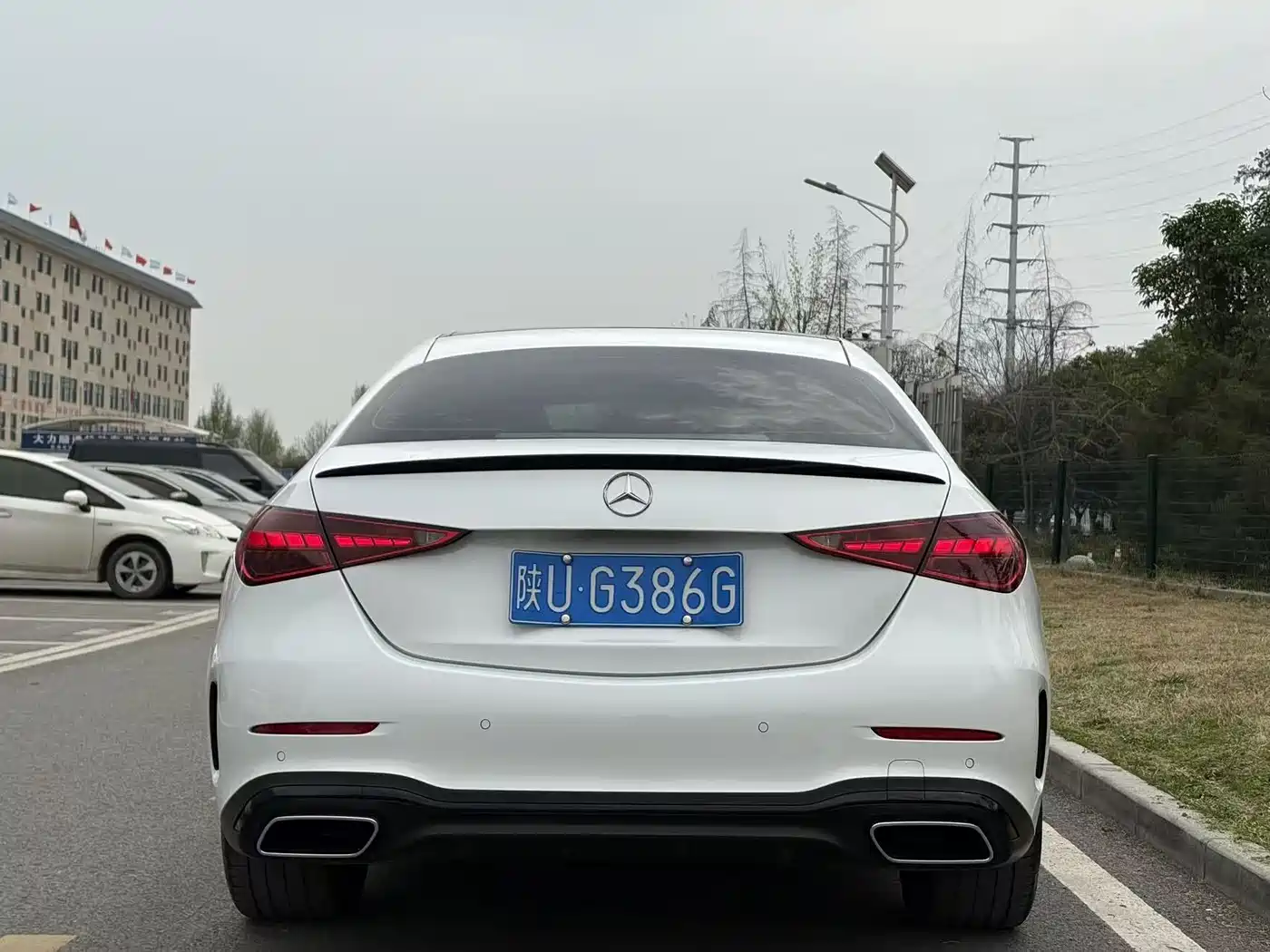 Mercedes-Benz C-Class 2023 C 260 L Night Edition Sport фото 12