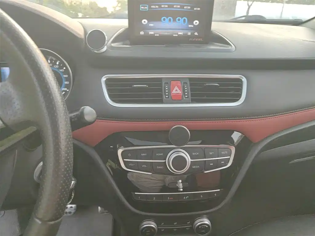 Haval H1 2016 Facelift Blue Label 1.5L AMT Luxury фото 13
