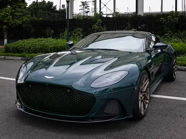  Aston Martin Aston Martin DBS 2020 DBS Superleggera V12 Coupe