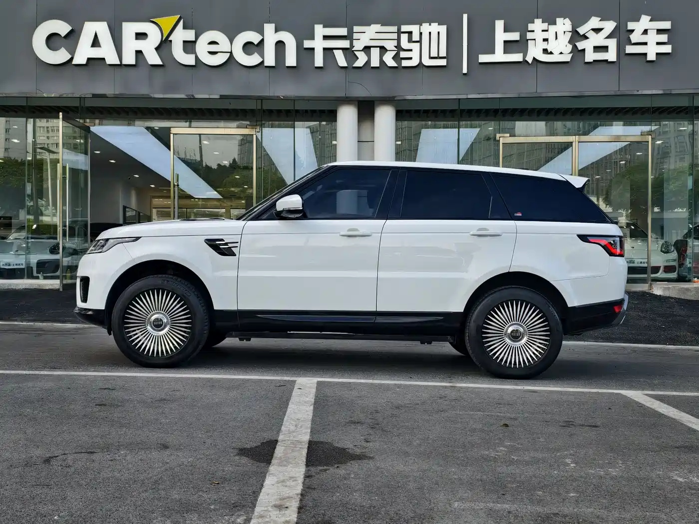 Land Rover Range Rover Sport PHEV 2019 2018 Model P400e