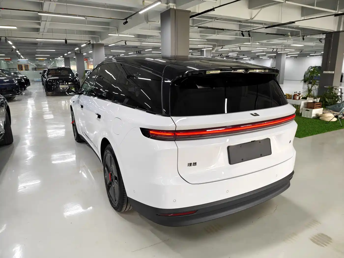 Li Auto Li i8 2026 2025 Standard Edition