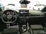 Фото 10 - Audi A4L