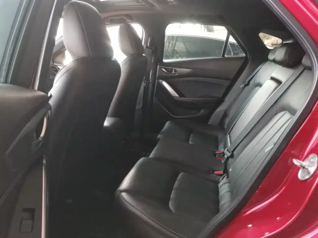 Mazda CX-4 2016 2016 2.5L AWD Sky Passion Edition