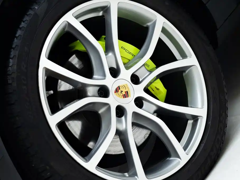 Фото 6 - Porsche Cayenne New Energy
