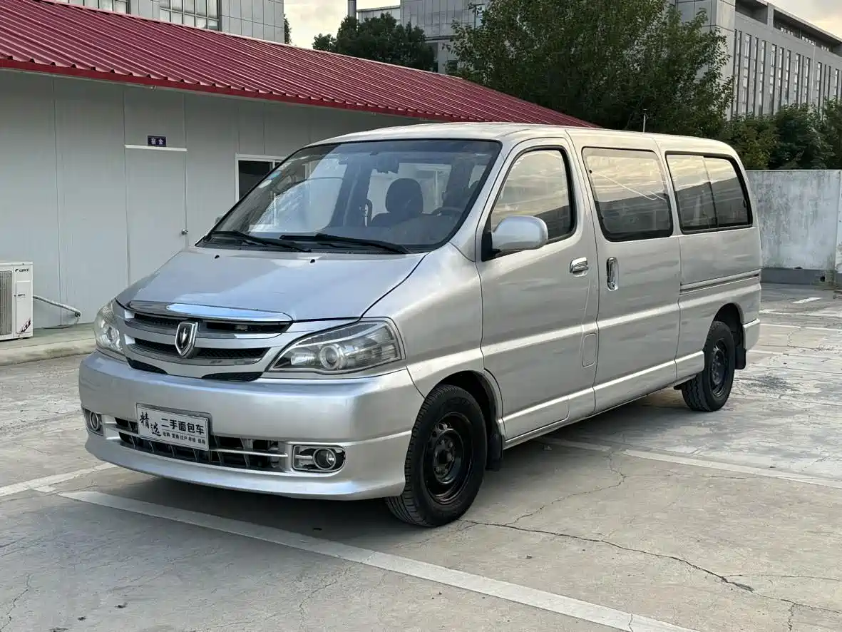 Jinbei Grace 2015 2015 2.0L Classic Edition Luxury Model Long Wheelbase 9-Seater