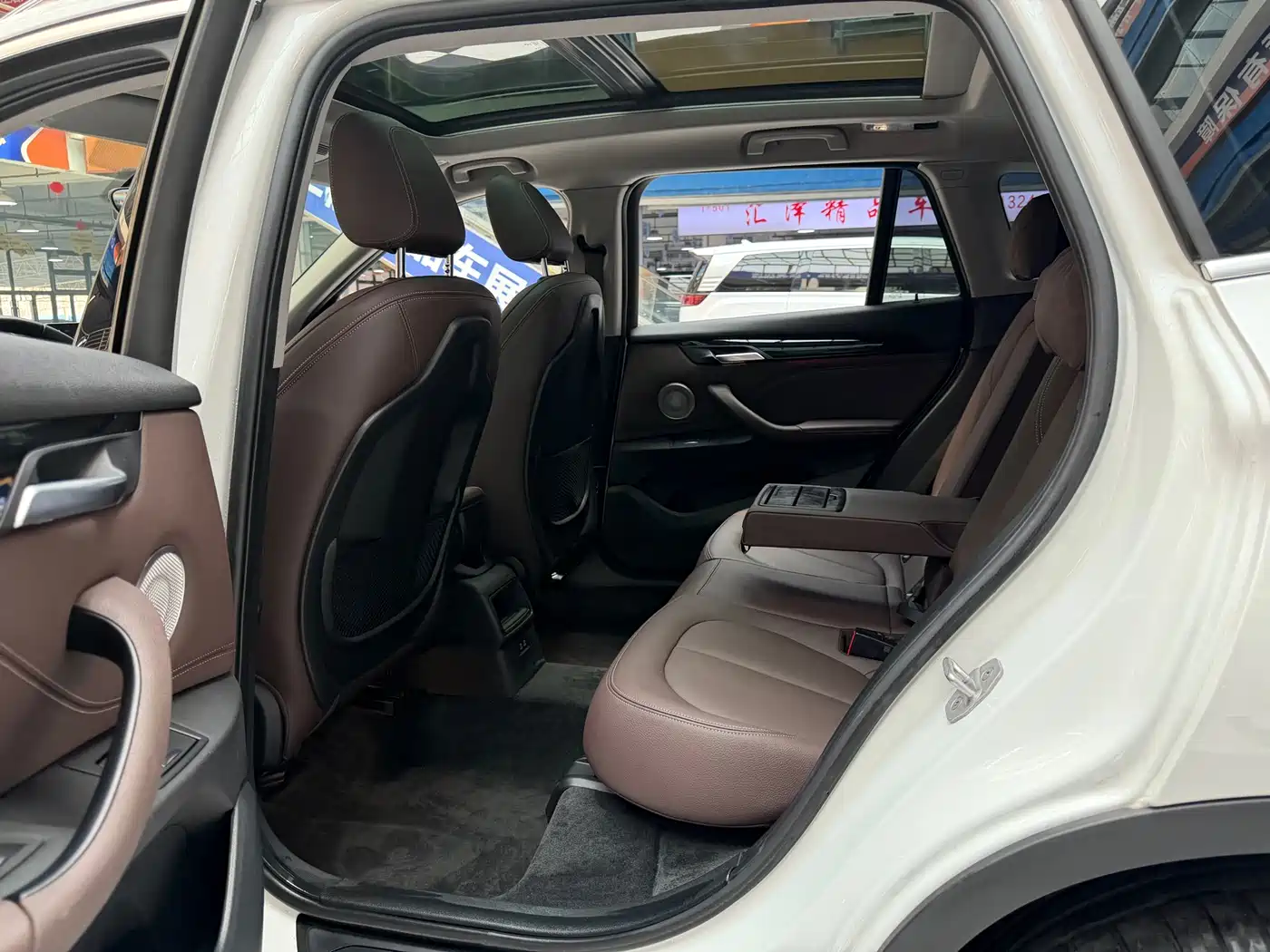 BMW X1 2022 sDrive20Li Fashion фото 10