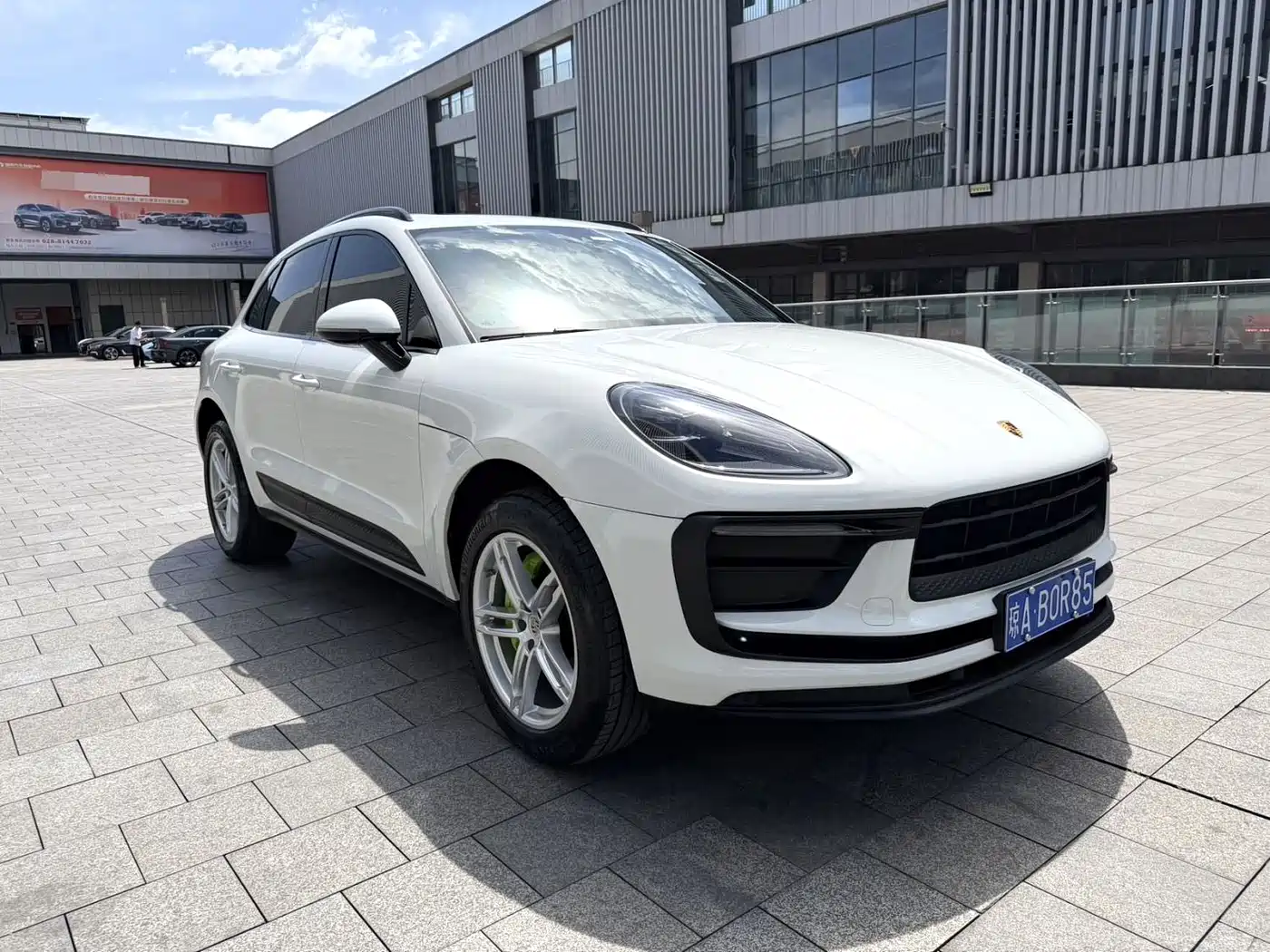 Porsche Macan 2022 Macan 2.0T фото 3