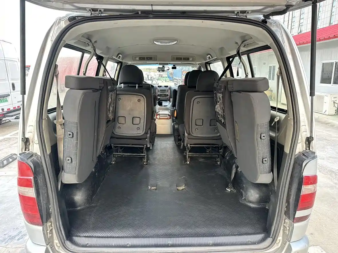 Jinbei Grace 2015 2015 2.0L Classic Edition Luxury Model Long Wheelbase 9-Seater