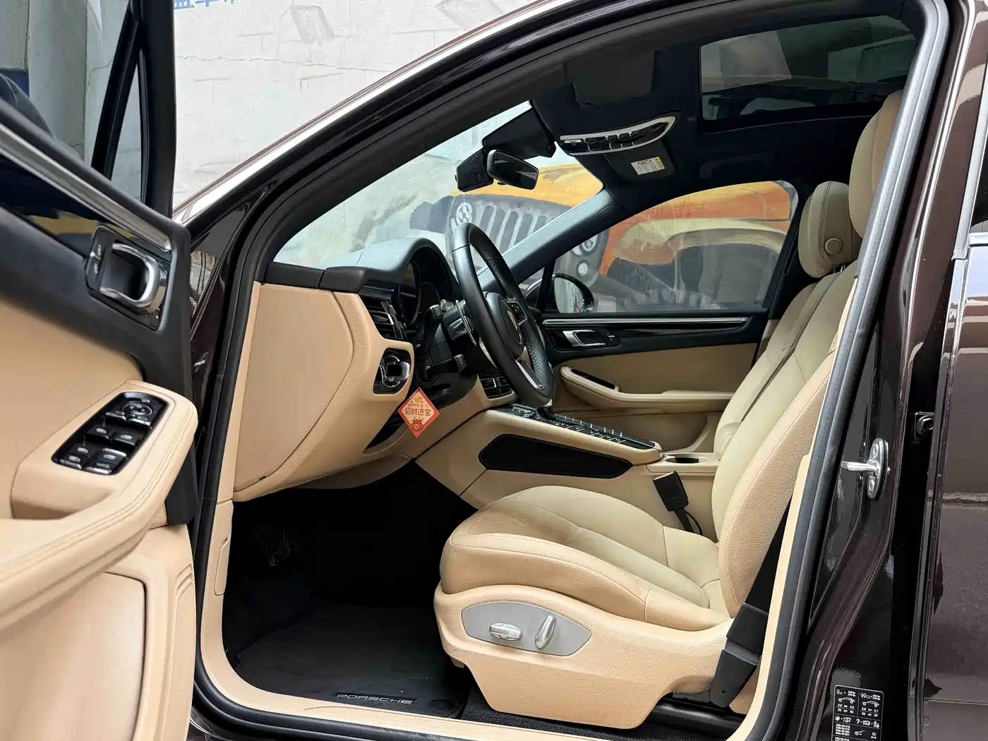 Porsche Macan 2018 Macan 2.0T фото 8