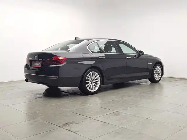 BMW 5 Series 2017 525Li Luxury Design Package — фото 2
