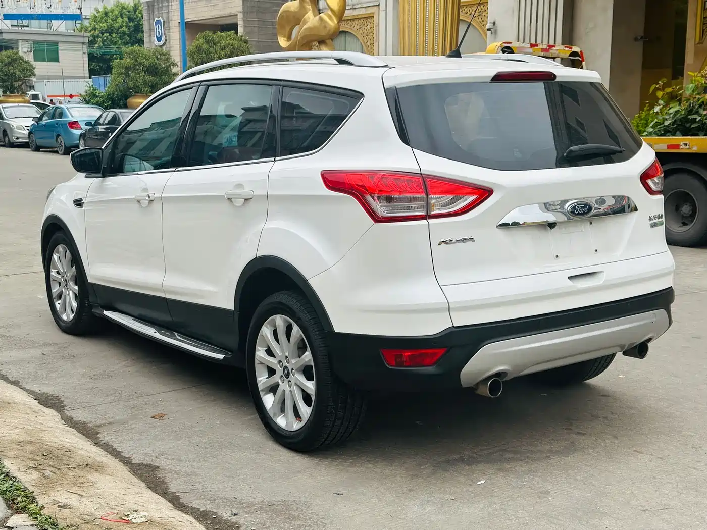Ford Kuga 2014 2013 1.6L GTDi FWD Trend
