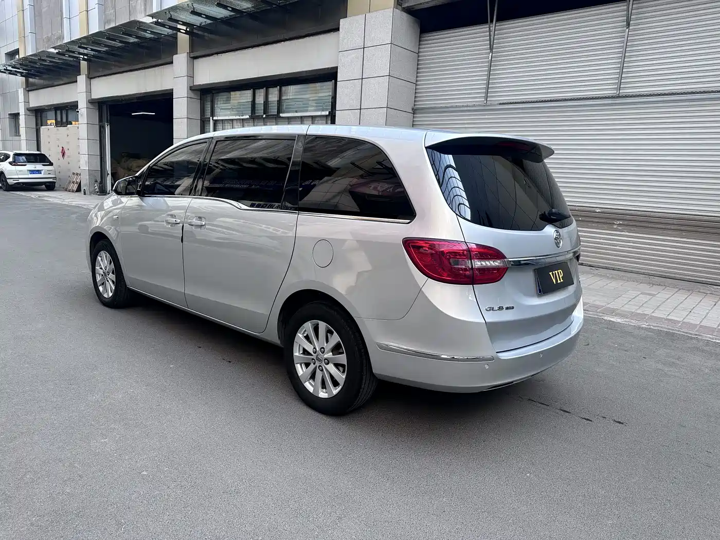 Buick GL8 2018 28T Comfort China VI фото 8