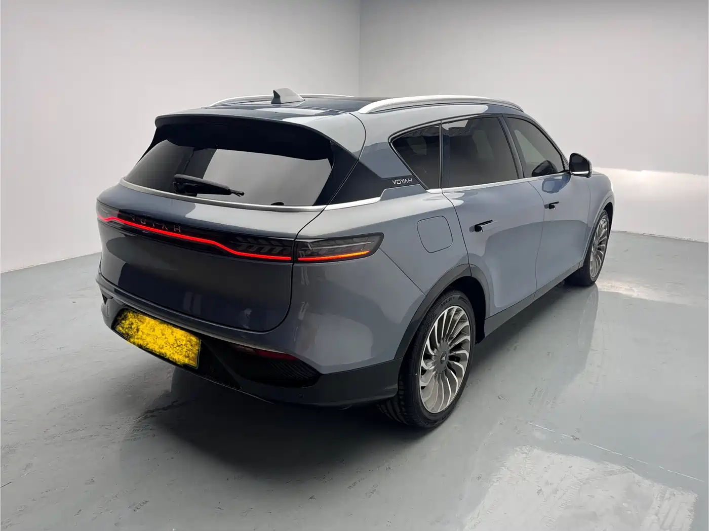 Voyah Auto VOYAH FREE 2021 AWD Standard Range Extender Exclusive Luxury Package фото 6