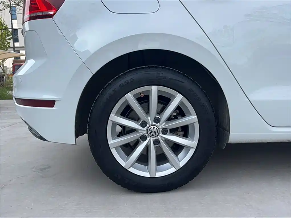 Volkswagen Golf Sportsvan 2019 280TSI Automatic Curiosity Edition China V фото 19